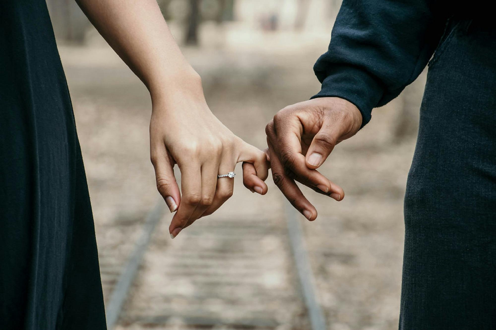 Flure Blog — Stories, Dating & Explorationship Articles pexels jasminecarter 888899